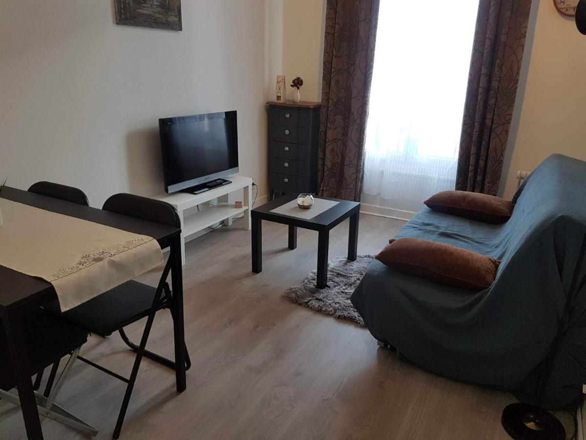 Appartement Hoche à Pantin Extérieur photo